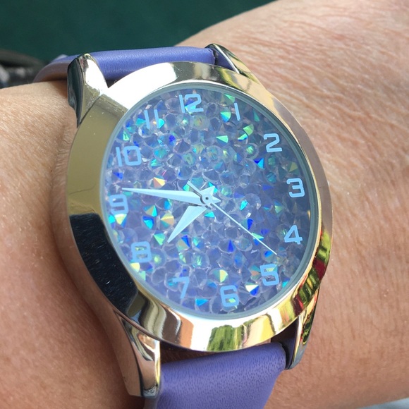 Avon Purple Brilliance Watch - Picture 2 of 5